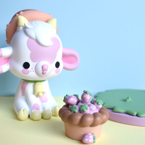 Shortcake Vinyl Figure